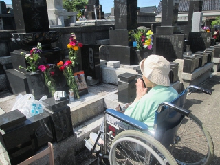 毎年行っていたお墓参り、今年も行きたいな…